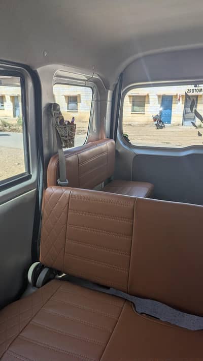 Nissan Clipper 2015