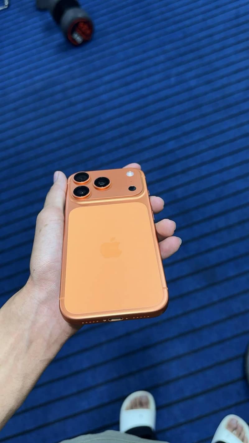 Apple iPhone 17 Pro 1