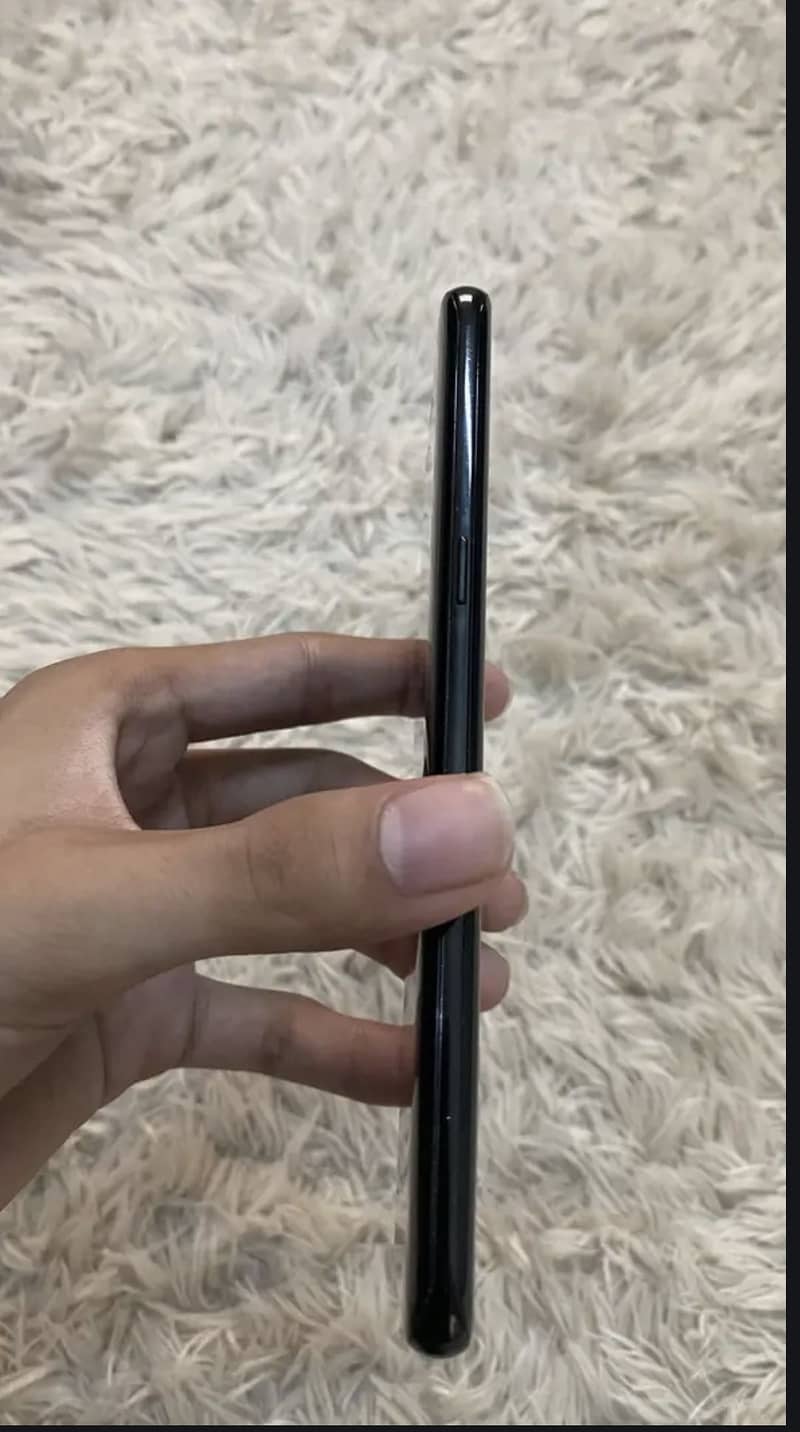Samsung Mobile S8 1