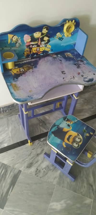 Good condition school activity table.