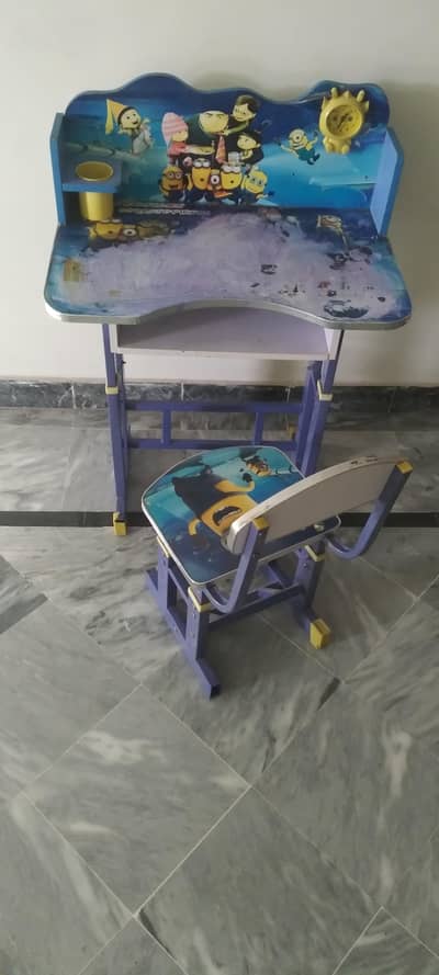 Good condition school activity table.
