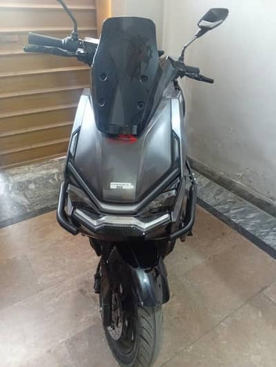 United Electrical scooter Sharp Max Z2 Lithium battery Urgent sale