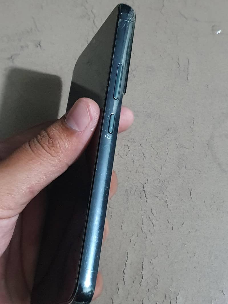 Samsung Mobile S22 2