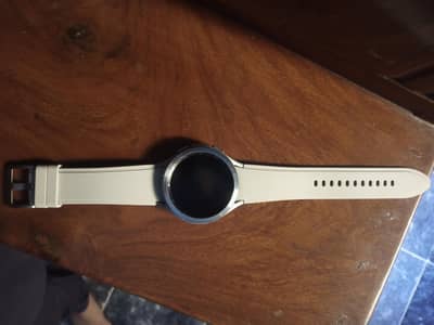 Samsung Galaxy watch 4 classic ( S46 Y ) totally unused