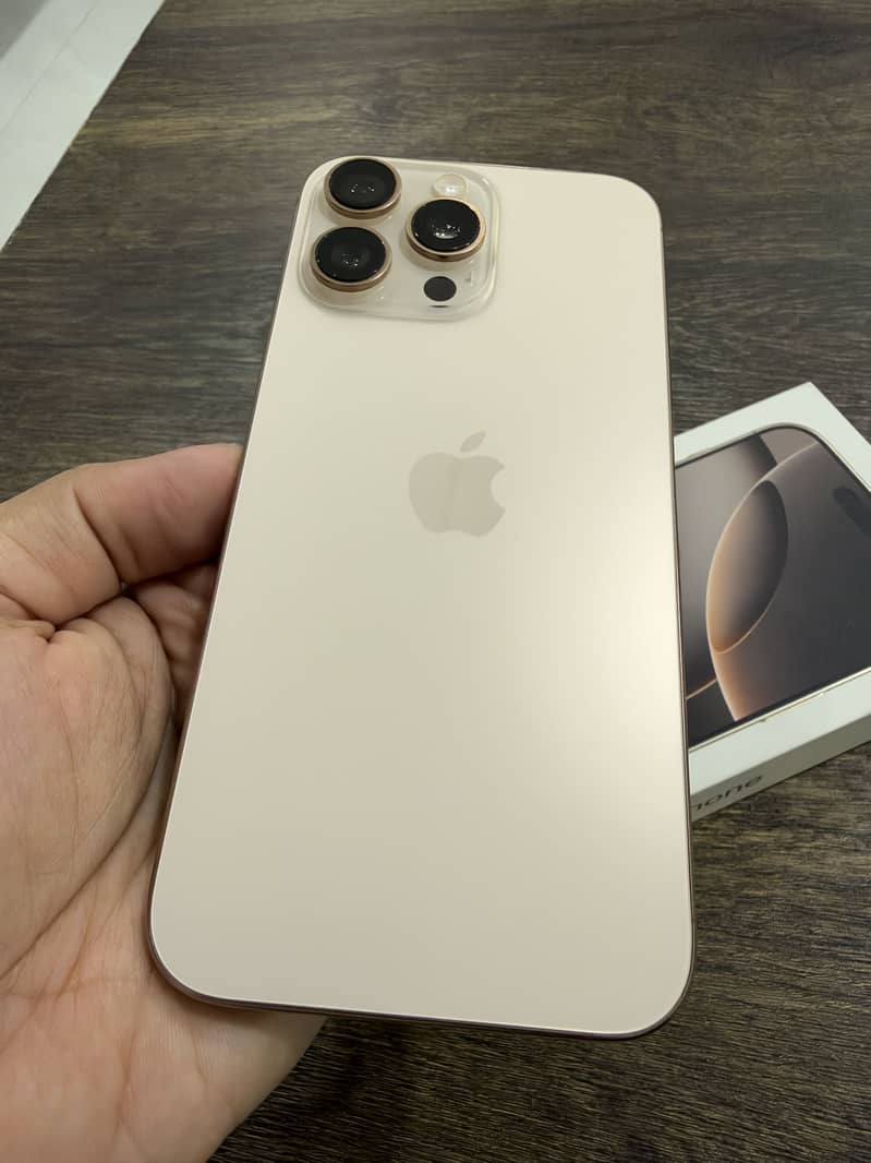 Apple iPhone 16 Pro Max 1