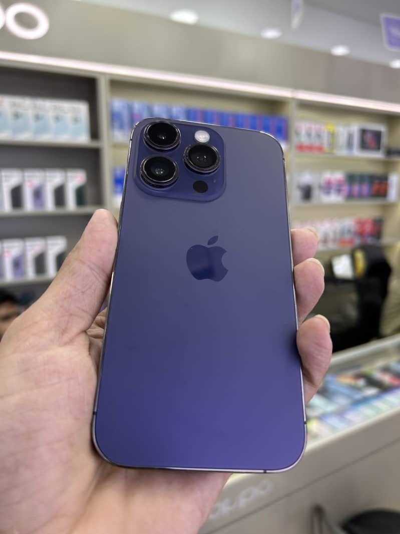 Apple iPhone 14 Pro 1
