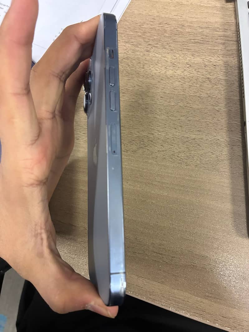 Apple iPhone 13 Pro Max 2
