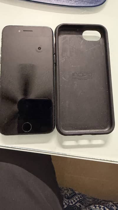 Apple iPhone 7