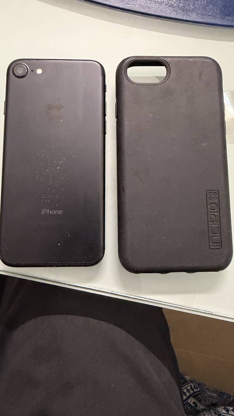 Apple iPhone 7 1