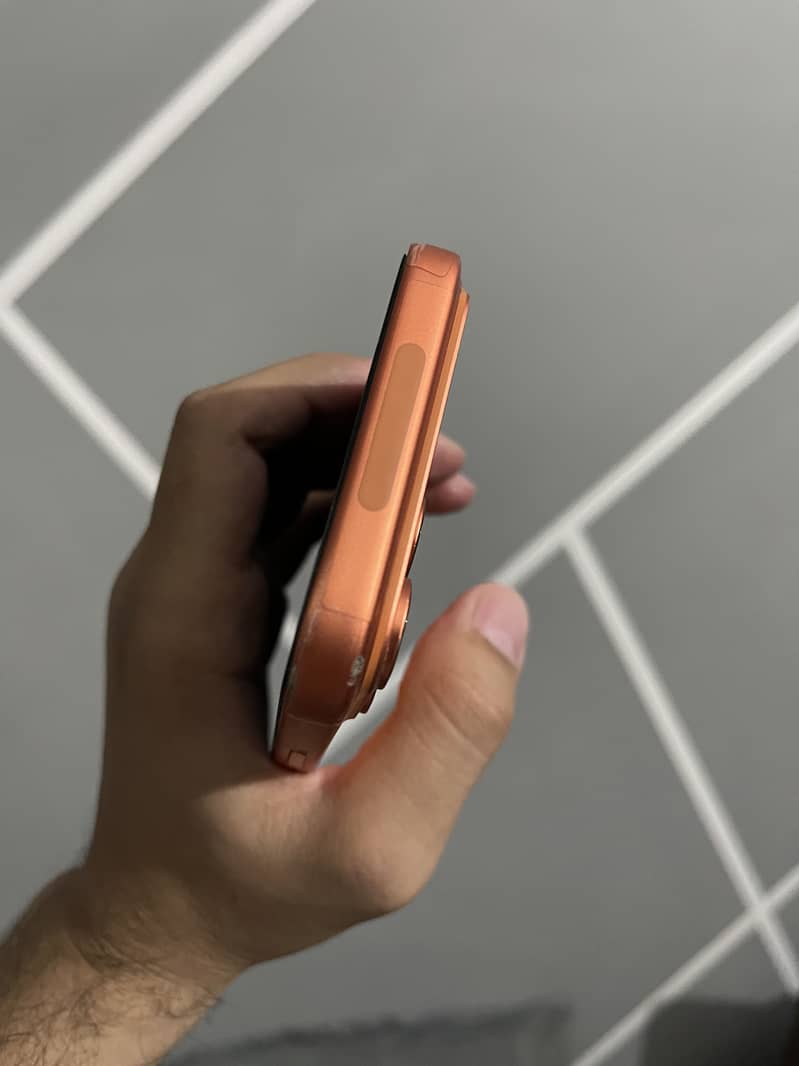 Apple iPhone 17 Pro Max 5