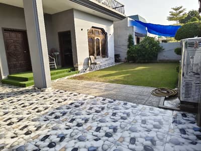 On Excellent Location 1 Kanal House In DHA Phase 1 - Block M For sale