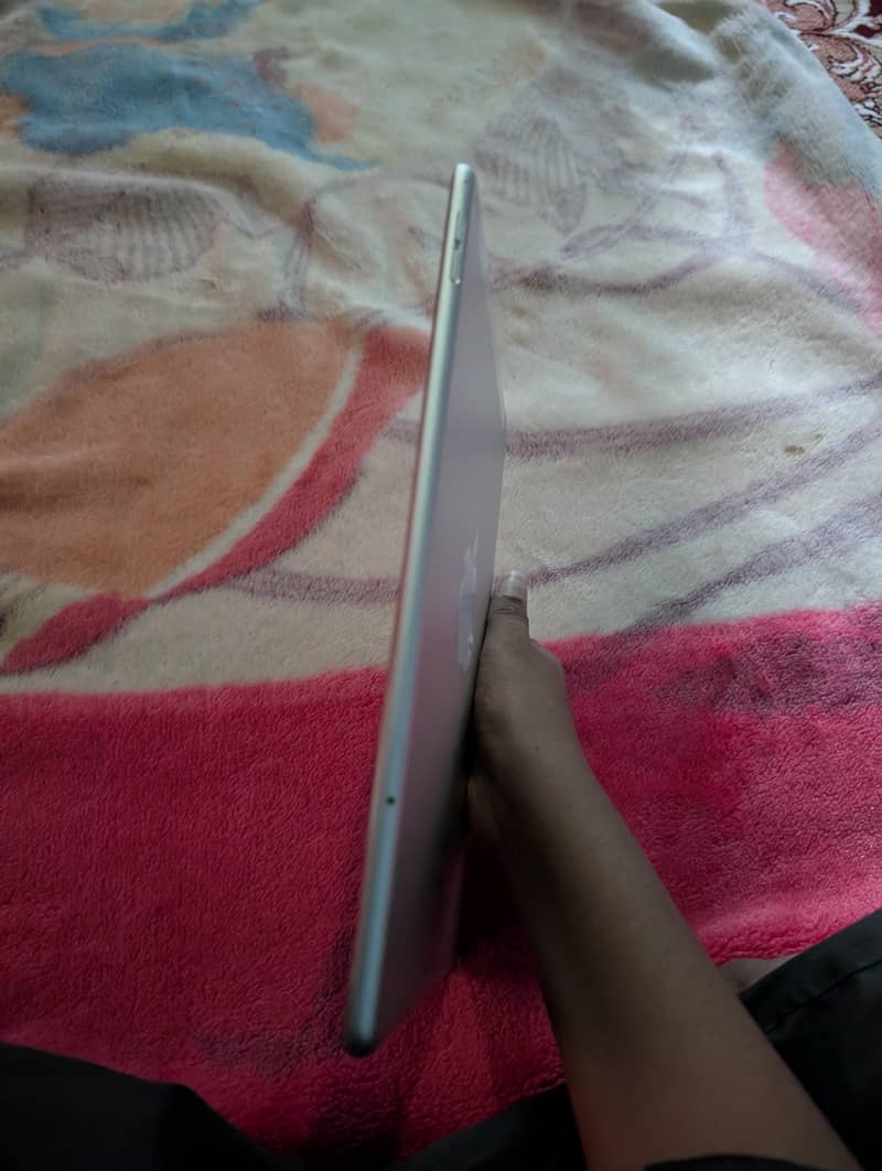 iPad Air 2 4