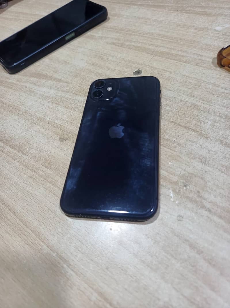 Apple iPhone 11 0