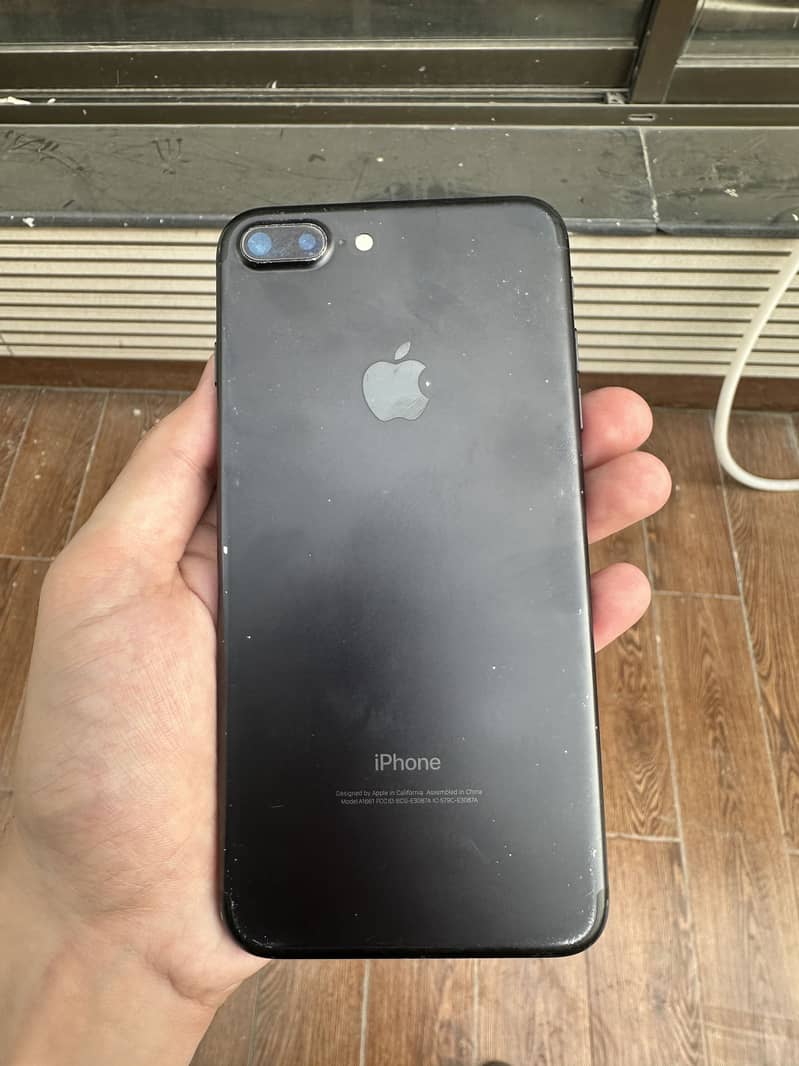 Apple iPhone 7 Plus 0