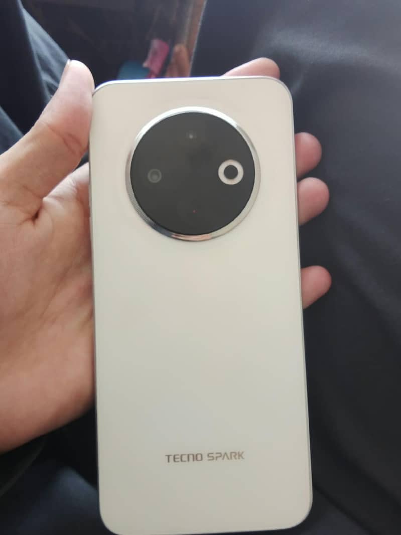 Tecno SPARK 30C 0