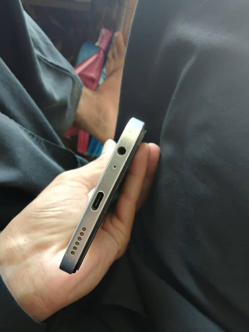 Tecno SPARK 30C 4