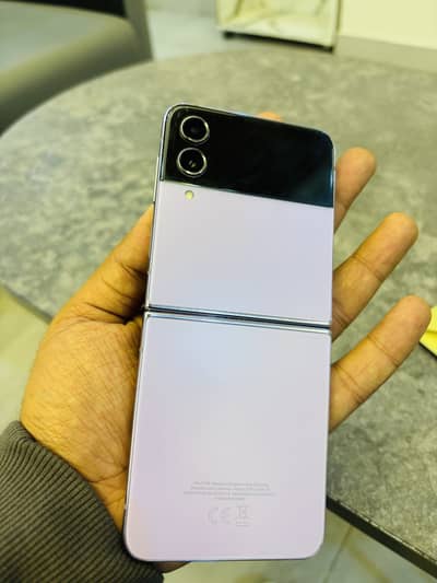 Samsung Galaxy Z Flip 4 Urgent Sale