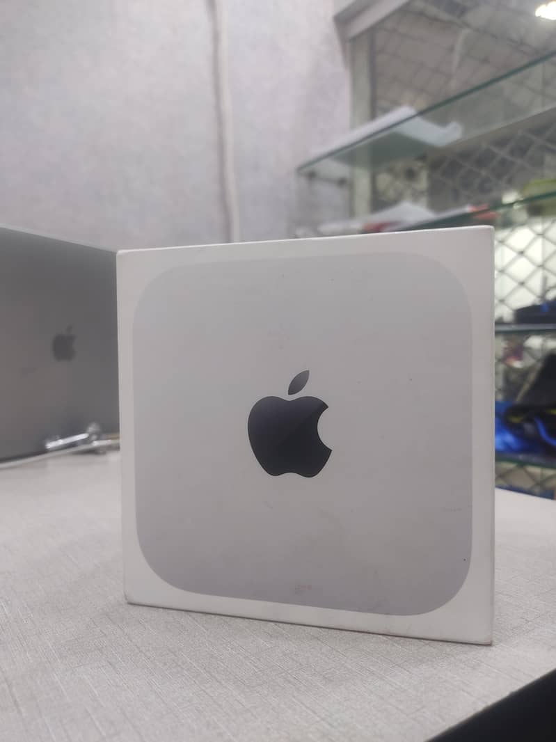 Mac Mini M6 16/256 0
