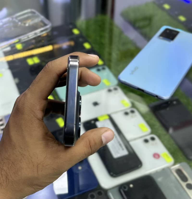 Apple iPhone 15 Pro 5
