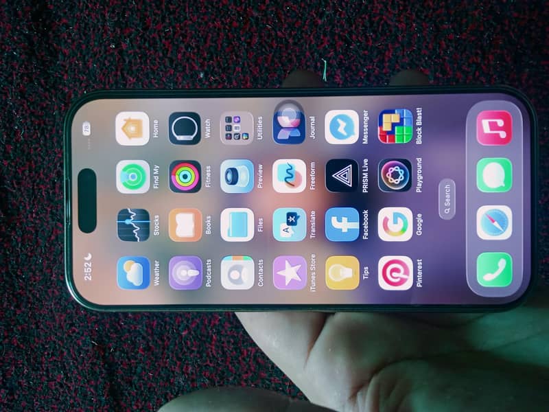 Apple iPhone 16 Pro Max 0