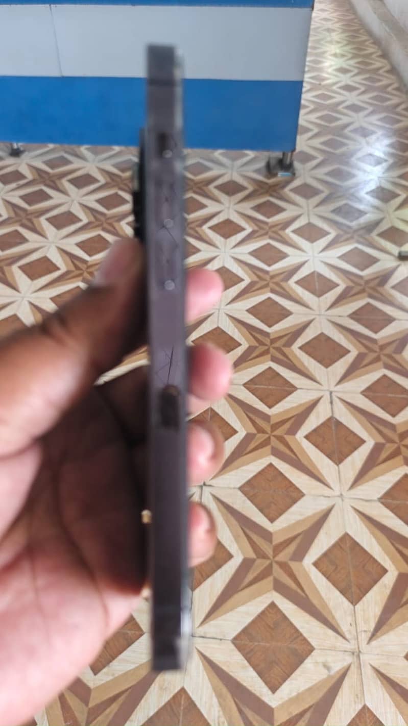 Apple iPhone 14 Pro 1