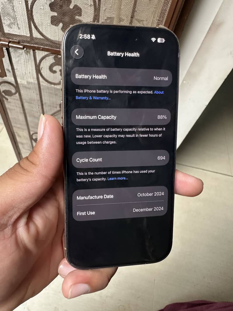 Apple iPhone 16 Pro 7