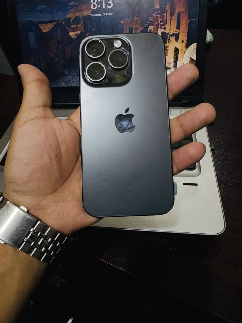Apple iPhone 15 Pro 0
