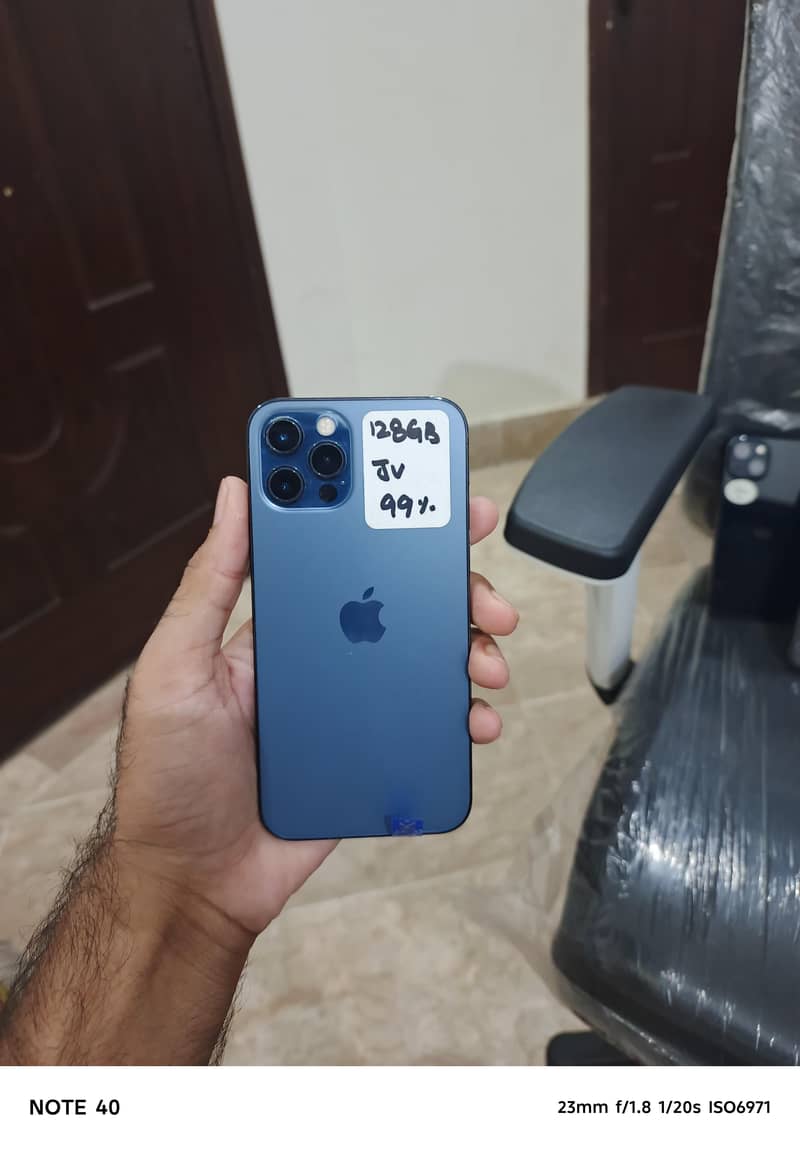 Apple iPhone 12 0