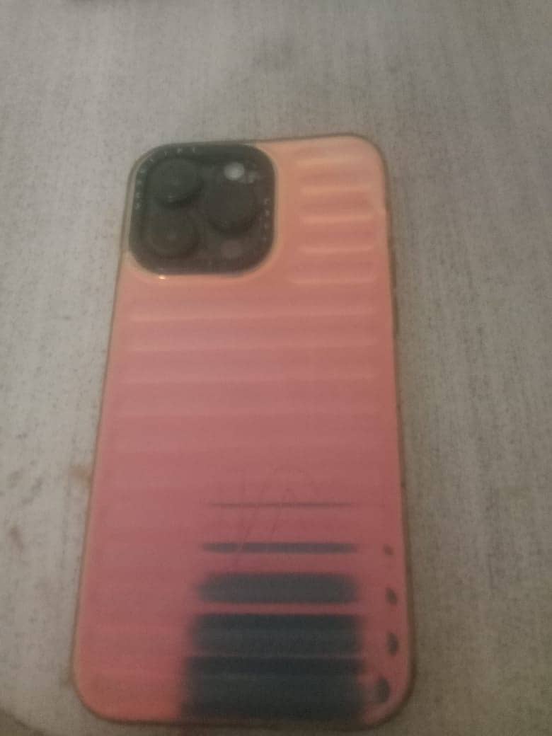 Apple iPhone 14 Pro Max 4