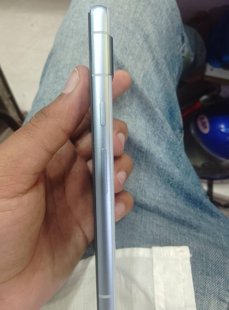 Google Pixel 7a 3