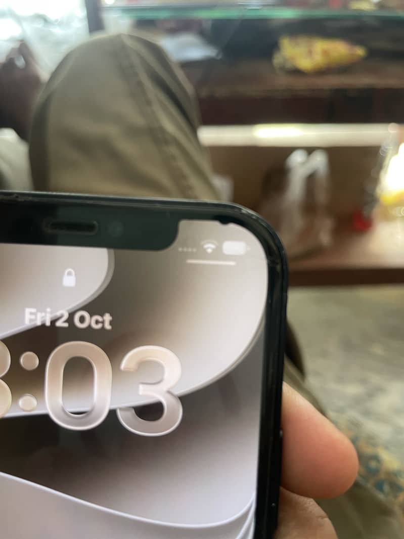 Apple iPhone 12 3