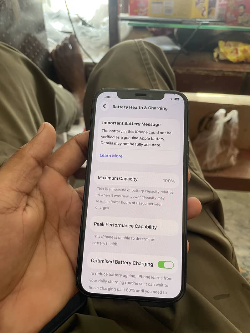 Apple iPhone 12 4