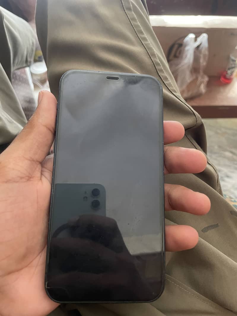 Apple iPhone 12 7