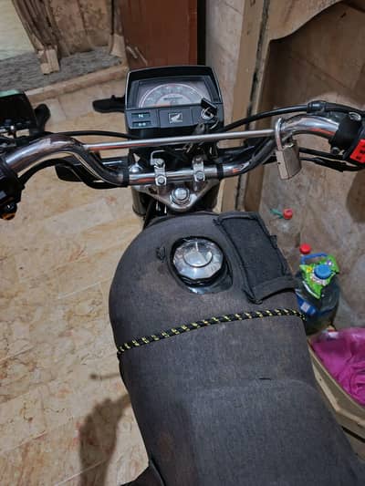 Honda 70 good condition (033.63. 74.72. 94)