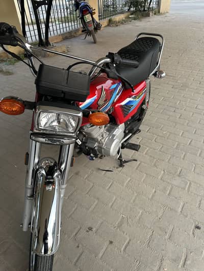 Honda CG125 2024 model red colour