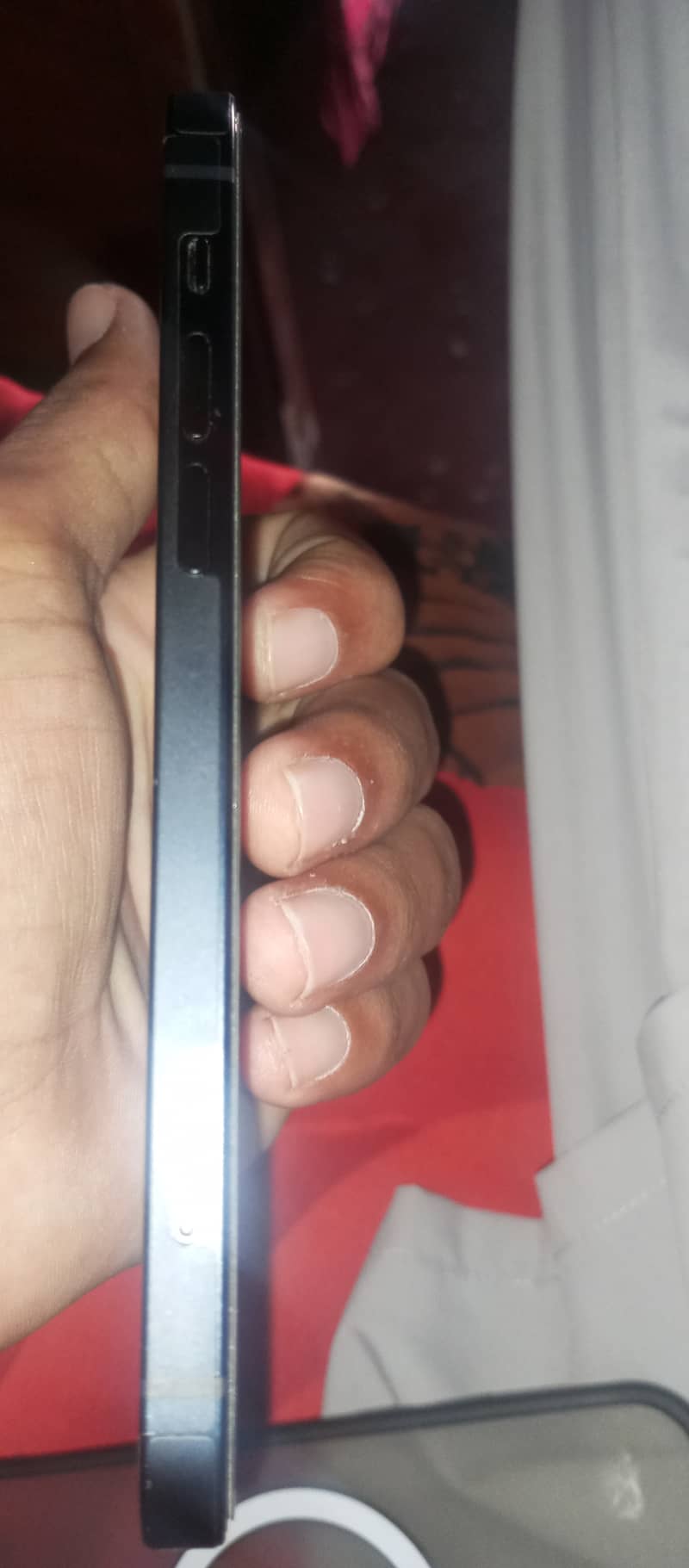 Apple iPhone 12 1