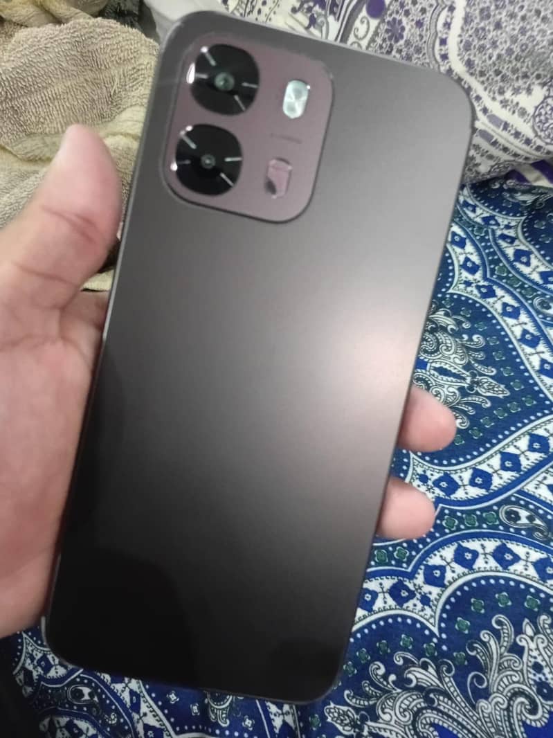 OPPO A6s 1
