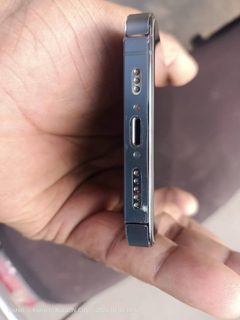 Apple iPhone 13 Pro 4