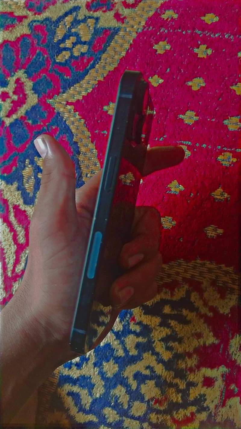 Apple iPhone 14 2