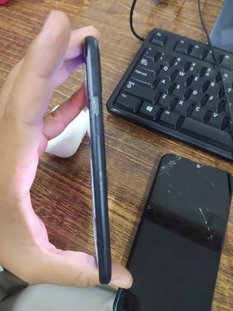 Google Pixel 5 4