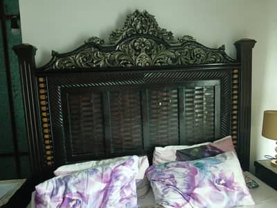 Chinioti King Size Bed Set | 2 Side Tables + Dressing with Mirror