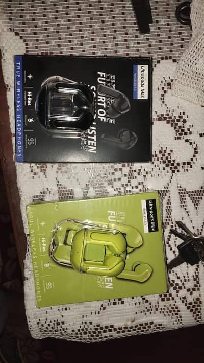 Brand new earbuds