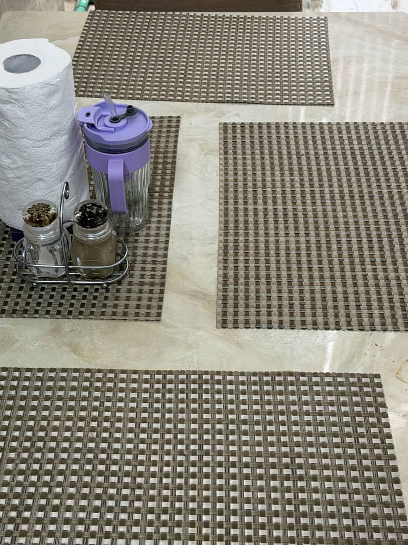 Dining table with 4 chairs 1