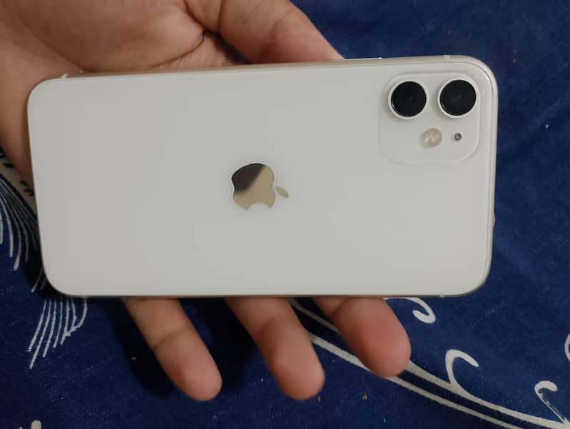Apple iPhone 11 2