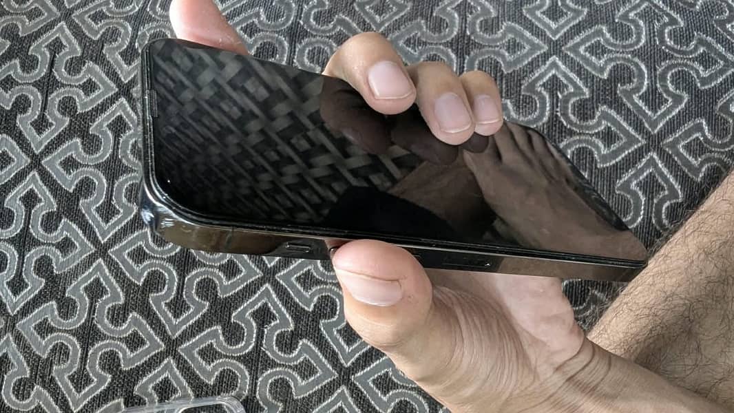 Apple iPhone 13 Pro Max 6