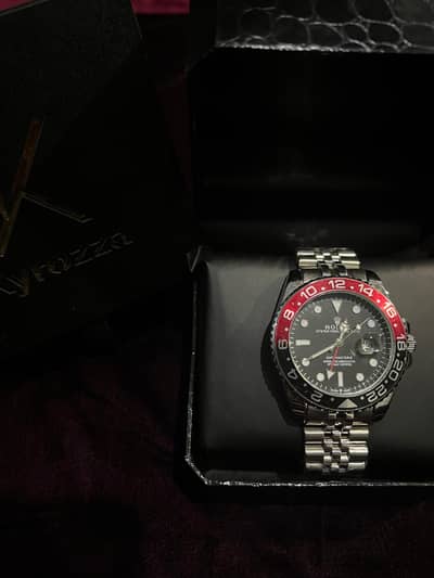 Rolex date with routating dial