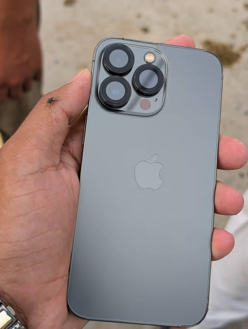 Apple iPhone 13 Pro 6