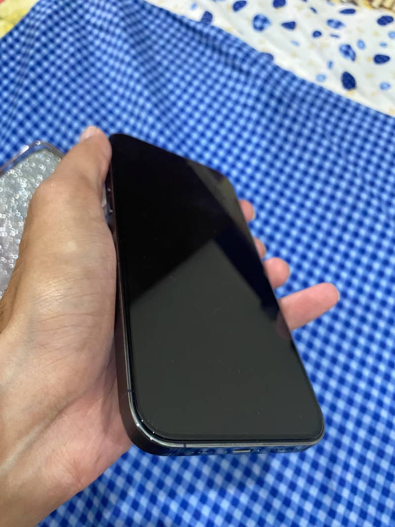 Apple iPhone 14 Pro Max 2