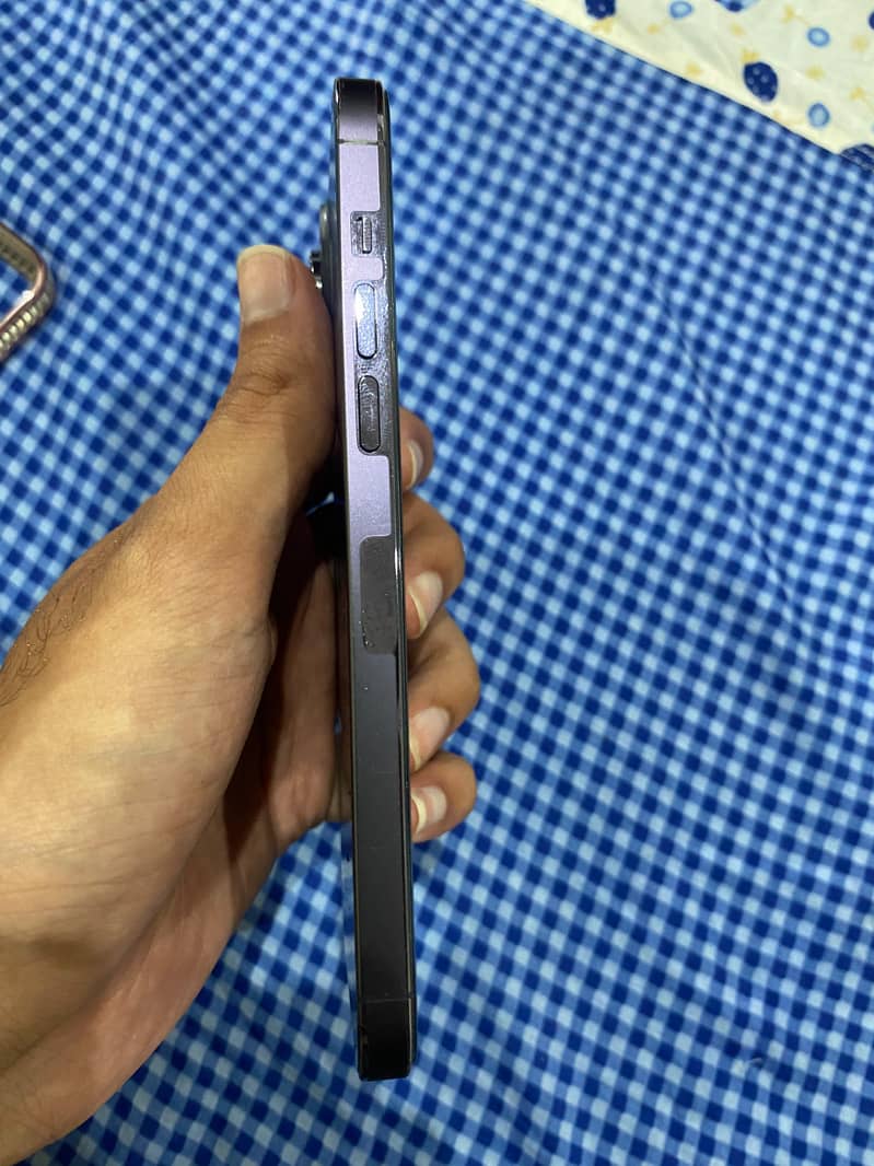 Apple iPhone 14 Pro Max 6