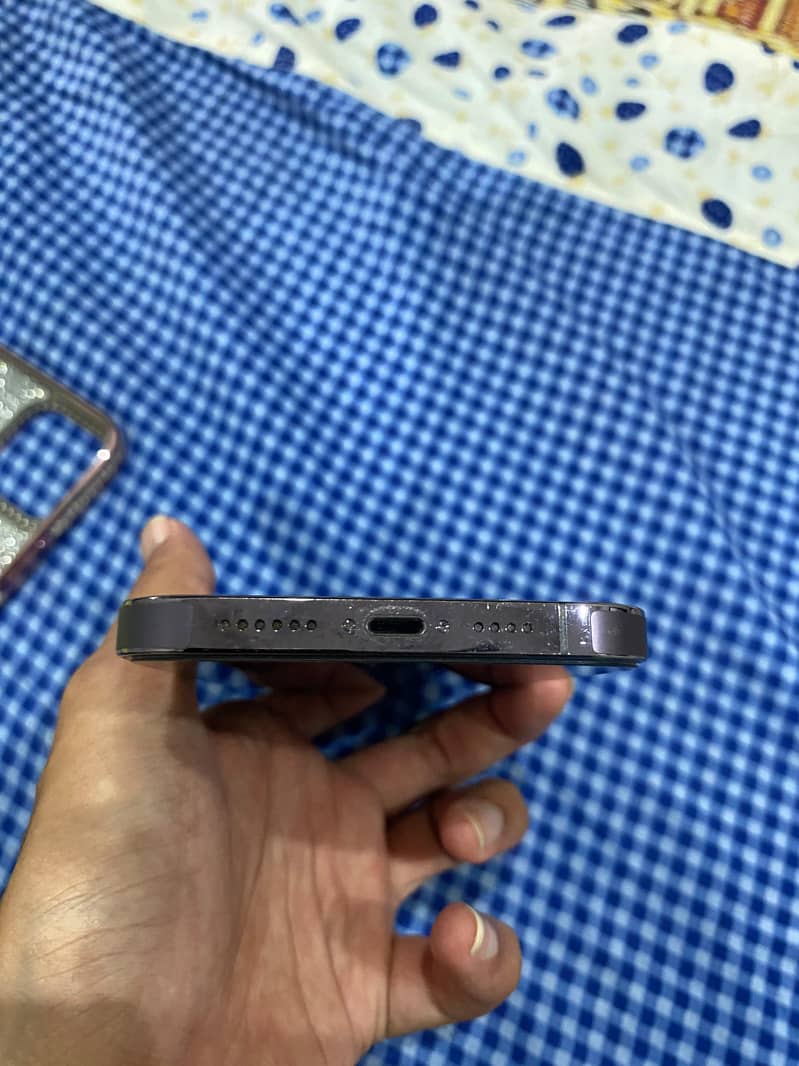 Apple iPhone 14 Pro Max 8